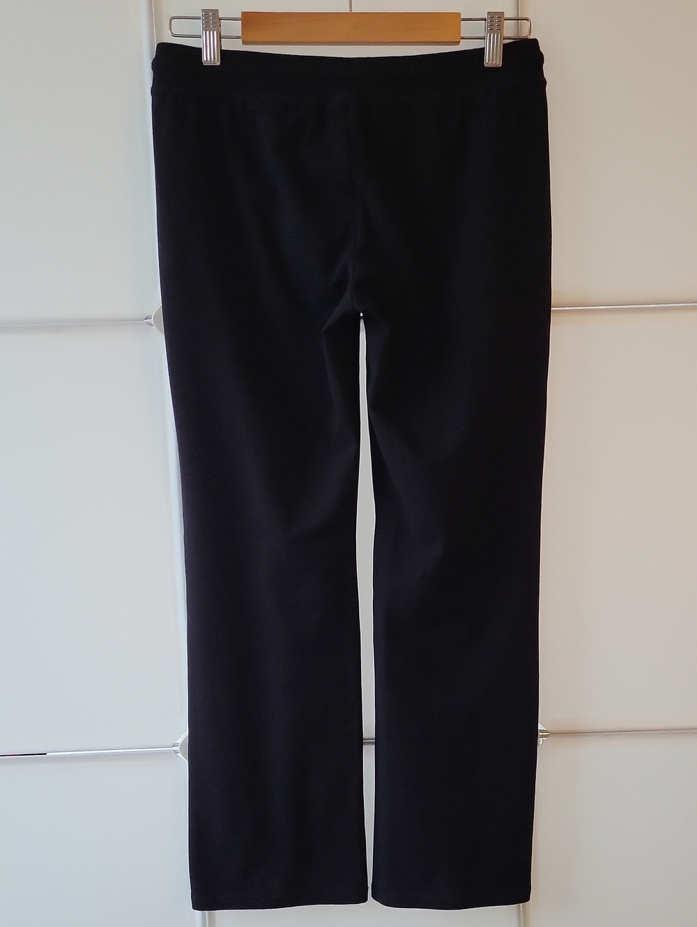 NWOT Aritzia Homestretch Smooth Beatdrop Capri Black - Picture 3 of 4